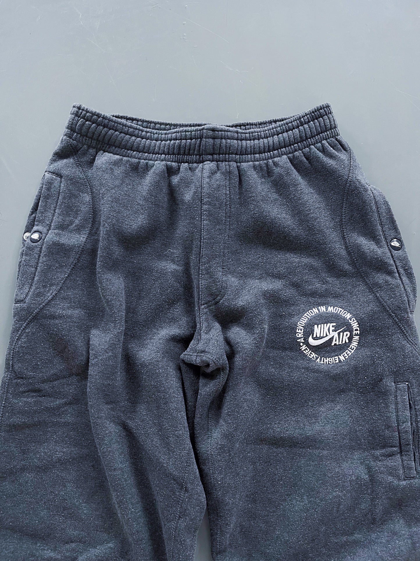 Nike Air Vintage Sweatpants | L