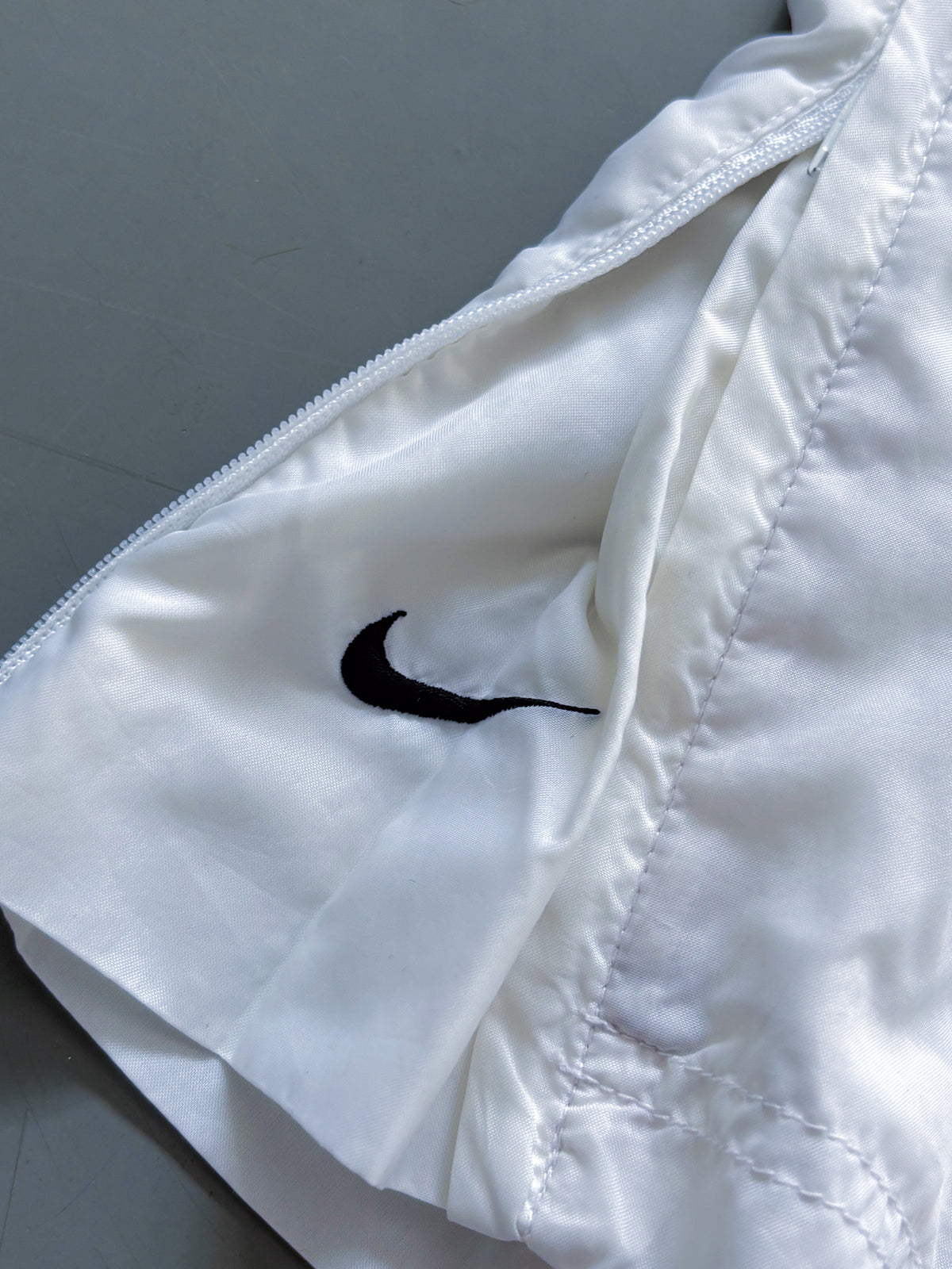 Nike Vintage Trackpants | L