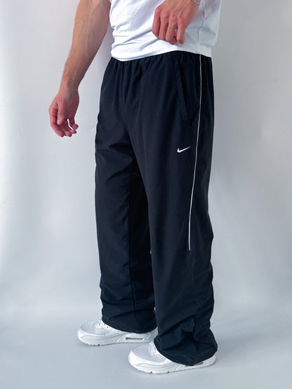 Nike Vintage *PREMIUM* Trackpants | M