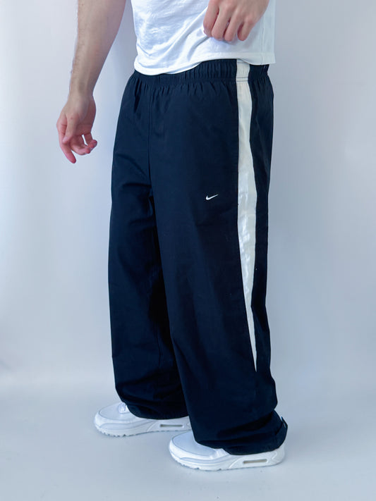 Nike Vintage Trackpants | M
