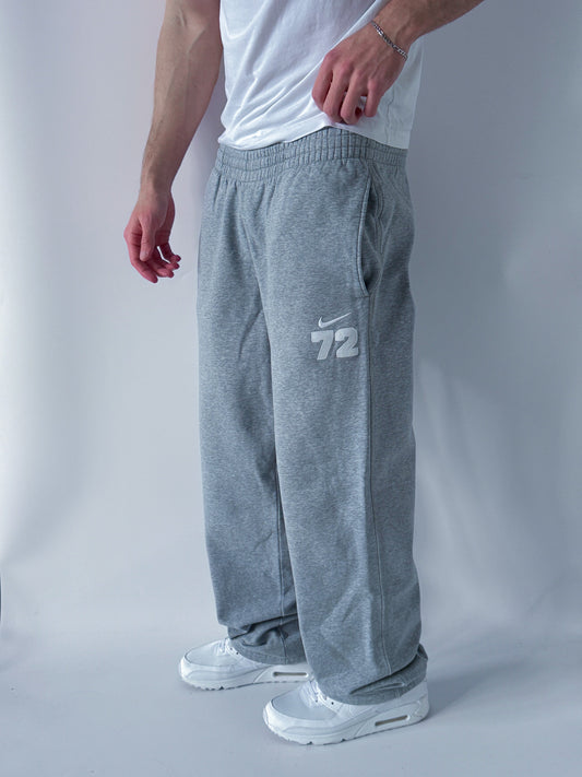 Nike Vintage Open Leg Sweatpants / Jogger | L