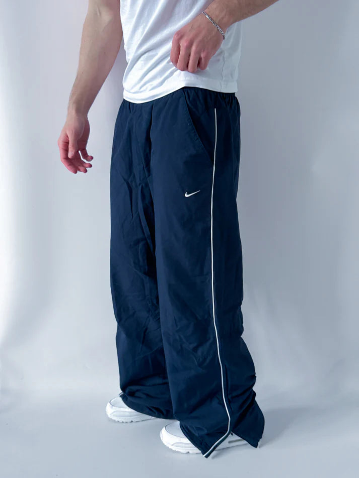 Nike Vintage Trackpants | M
