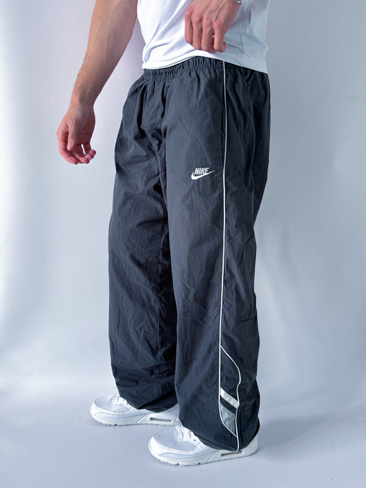 Nike Vintage Trackpants | XL