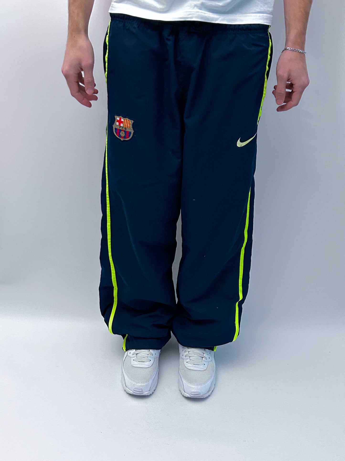 Nike x Barca Vintage Trackpants | L