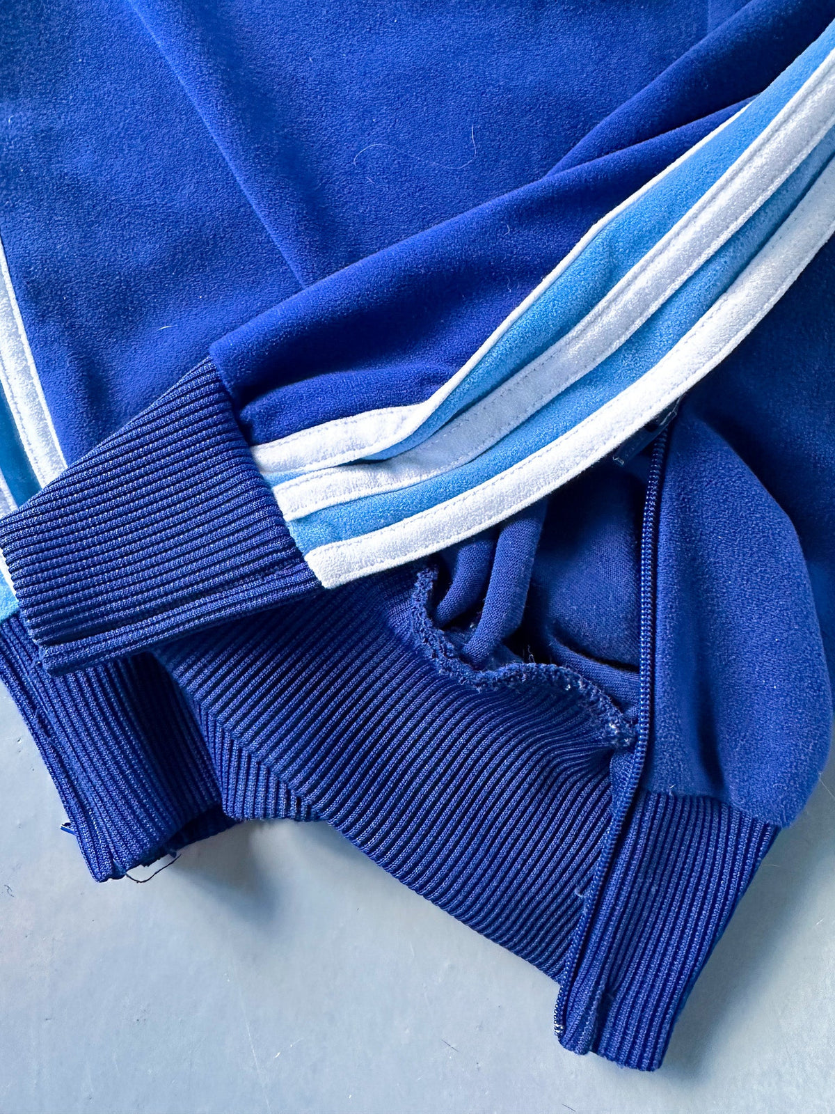 Adidas x Spanien Vintage Trackpants | XL
