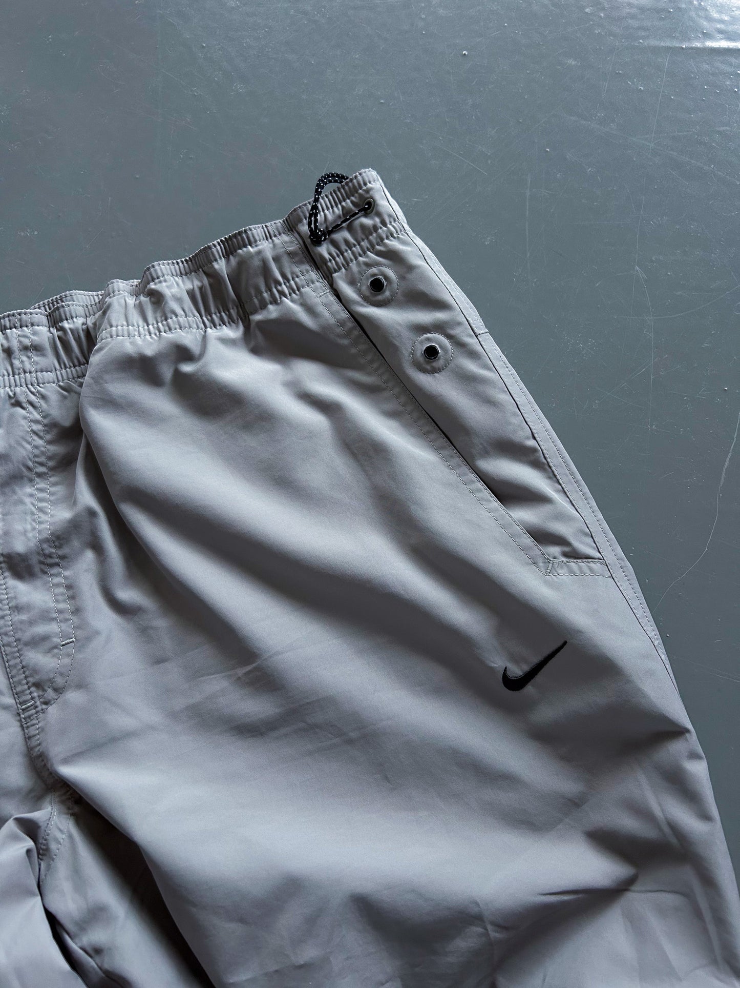 Nike Air Vintage Trackpants | L