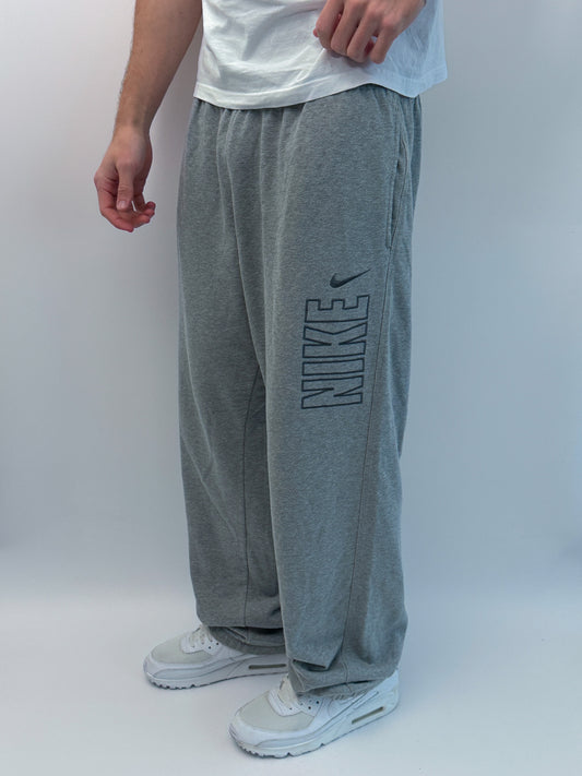 Nike Vintage Sweatpants | XL