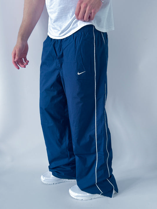 Nike Vintage Trackpants | L