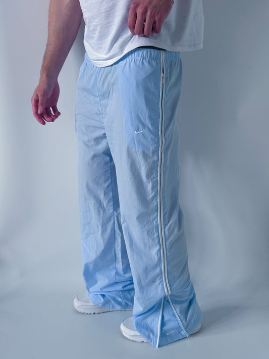 Nike Vintage *Babyblue* Trackpants | L