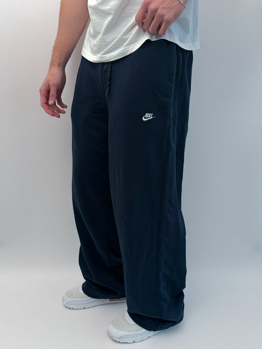 Nike Vintage Open Leg Sweatpants | L