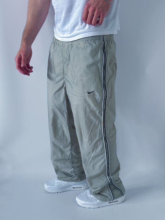 Nike Vintage Trackpants | M