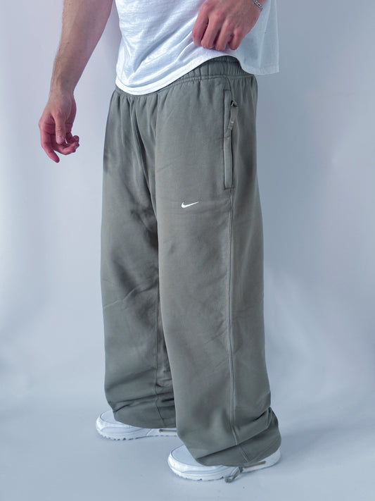 Nike Vintage Open Leg Sweatpants / Jogger | L