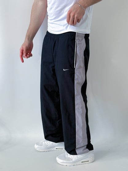 Nike Vintage Trackpants | M