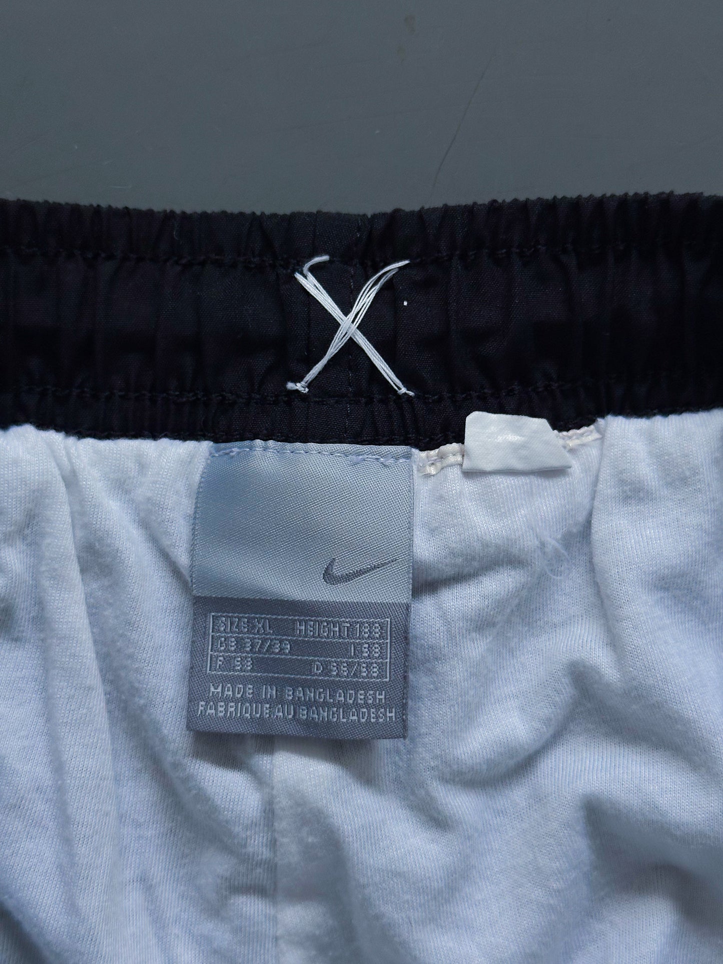 Nike Vintage *PREMIUM* Trackpants | L