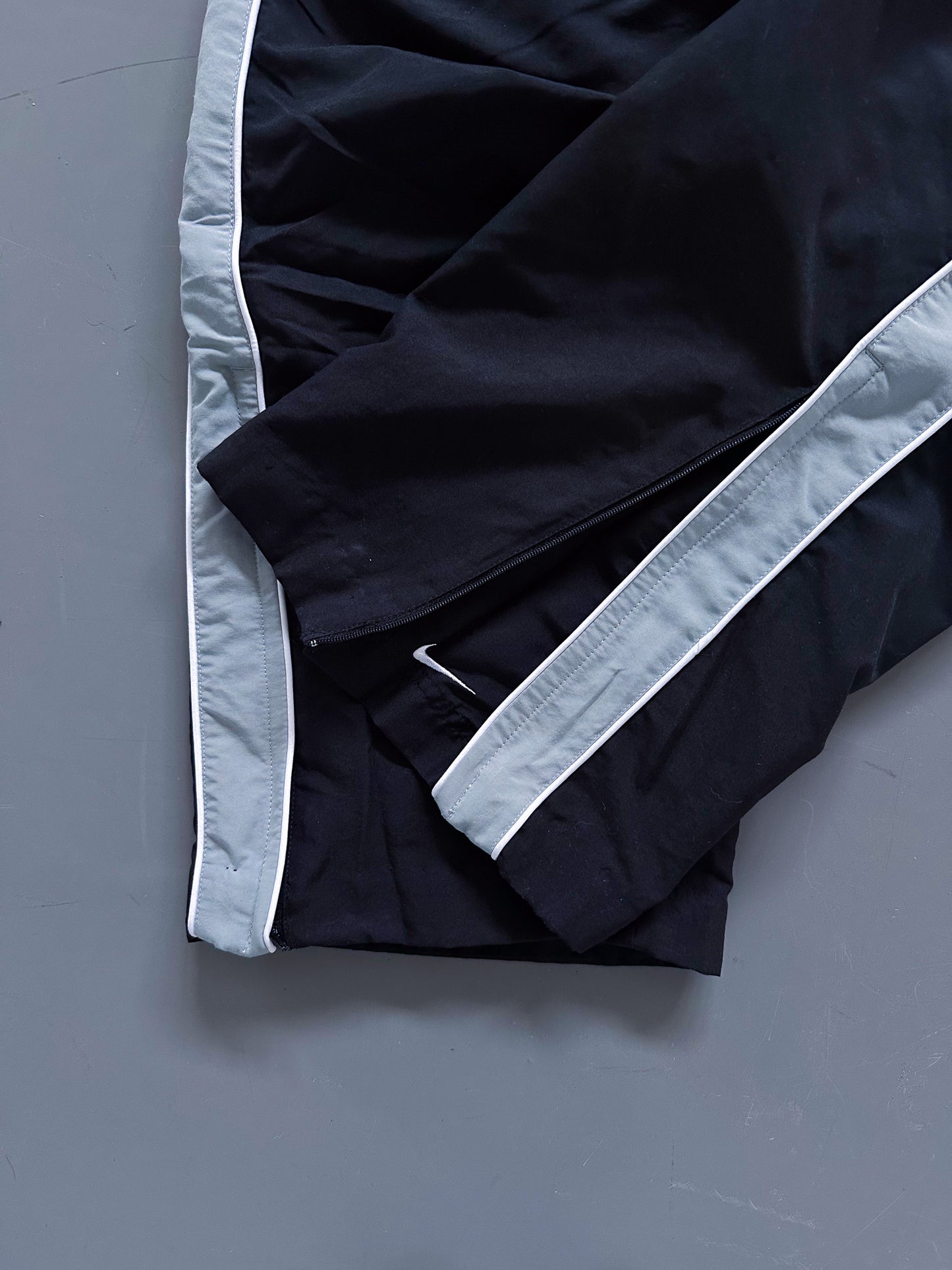 Nike Vintage *PREMIUM* Trackpants | L