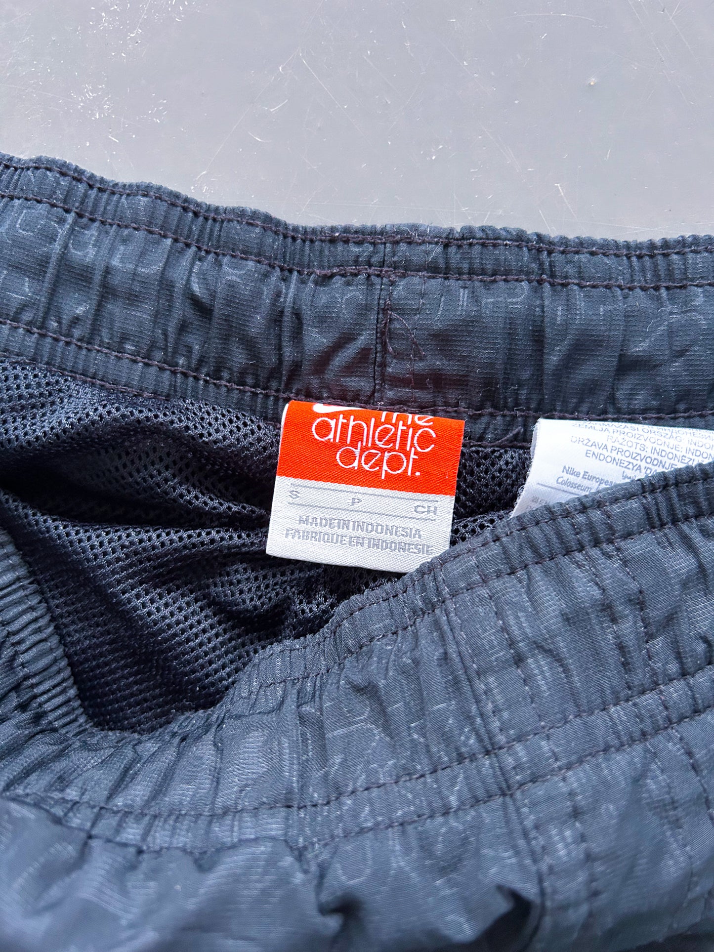 Nike Vintage Trackpants | S