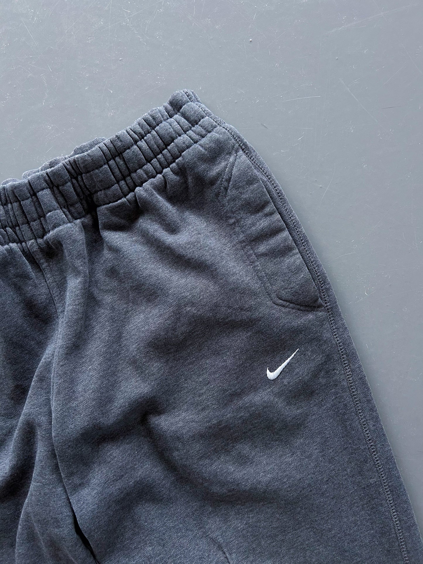 Nike Vintage Sweatpants | S