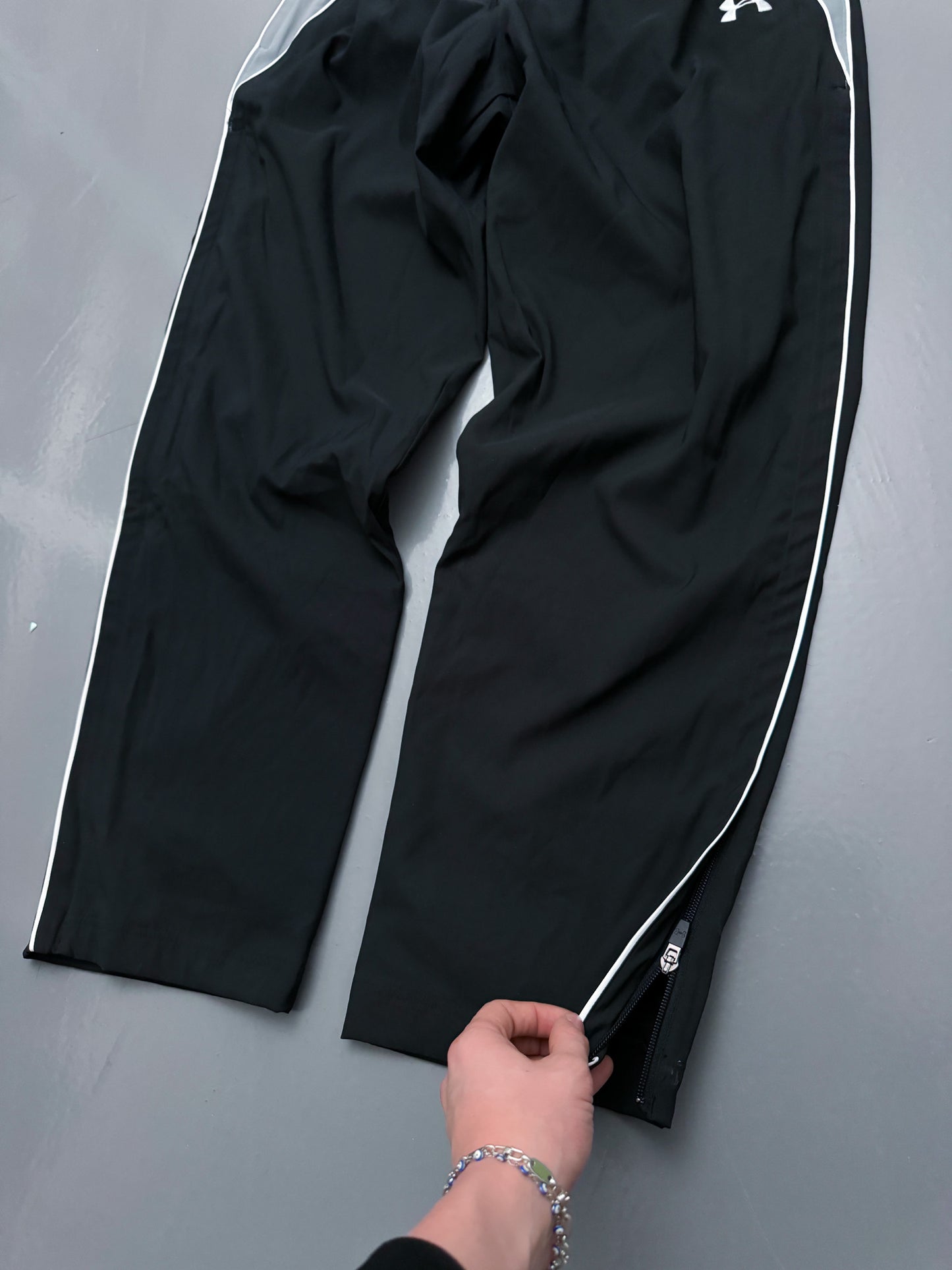 Under Armour Vintage *Deadstock* Trackpants | L