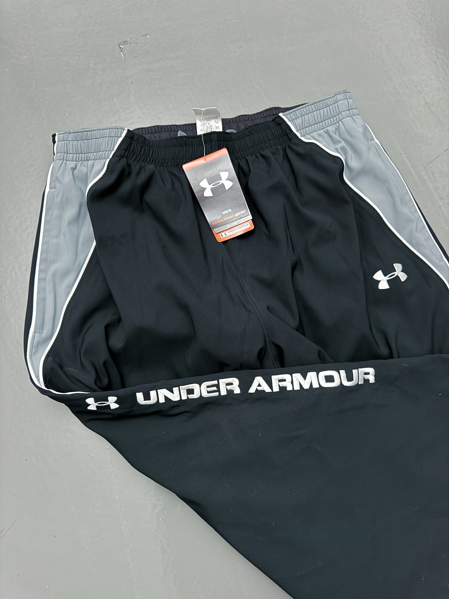 Under Armour Vintage *Deadstock* Trackpants | L