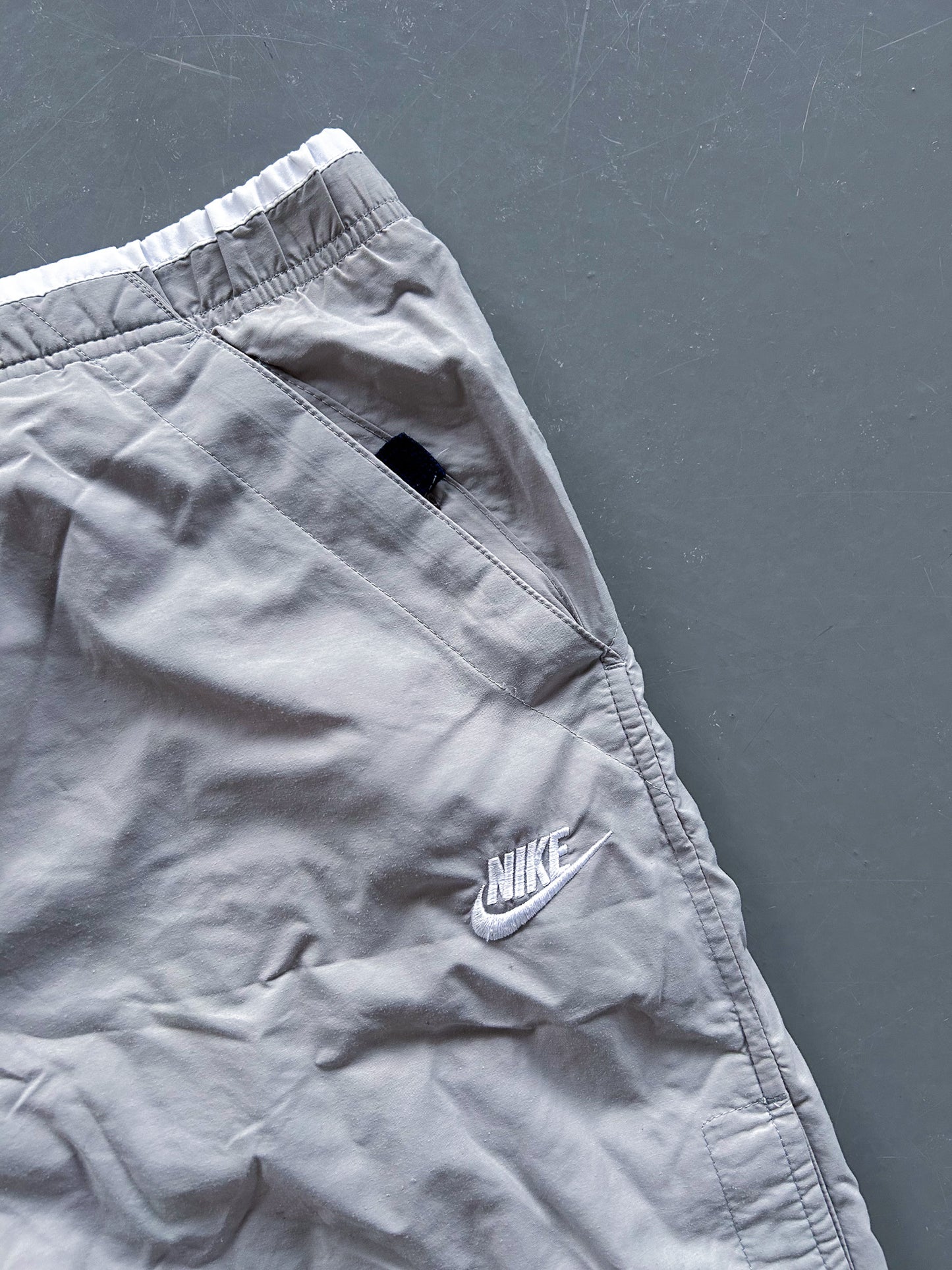 Nike Vintage Trackpants | L