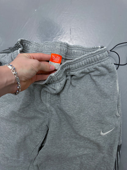Nike Air Vintage Sweatpants | M