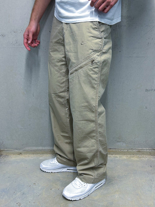 Nike Vintage Cargo Pants | M