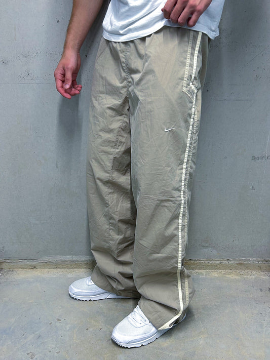 Nike Vintage *Premium* Trackpants | L