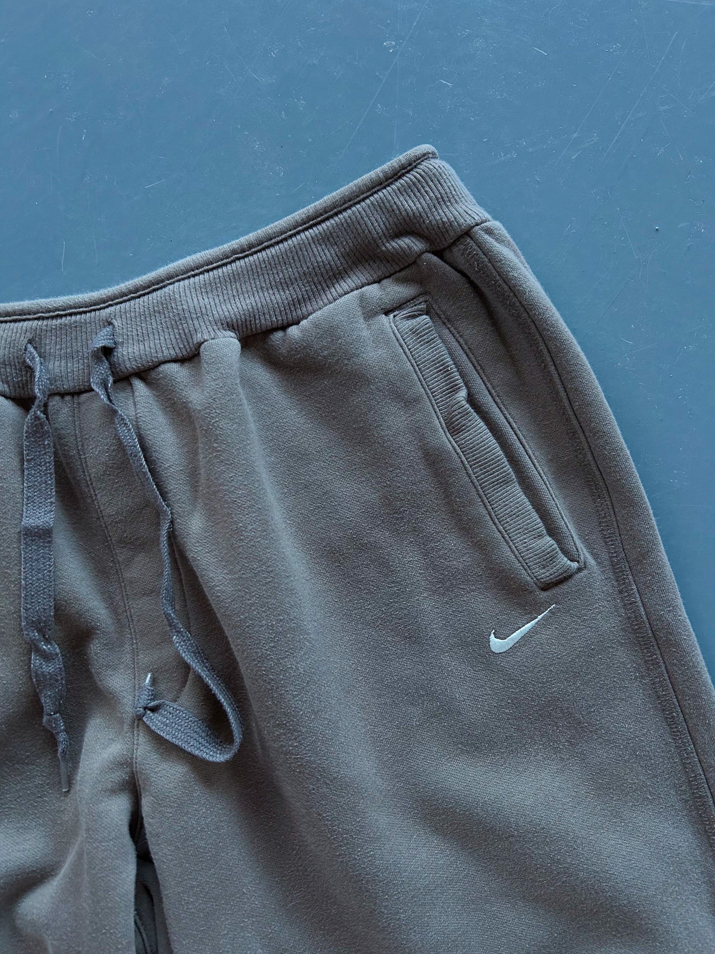 Nike Vintage *PREMIUM* Sweatpants | M