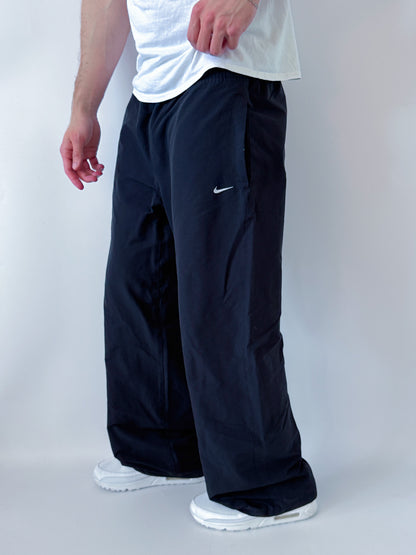 Nike Vintage Baggy Trackpants | M