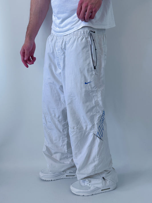 Nike Vintage Trackpants | L