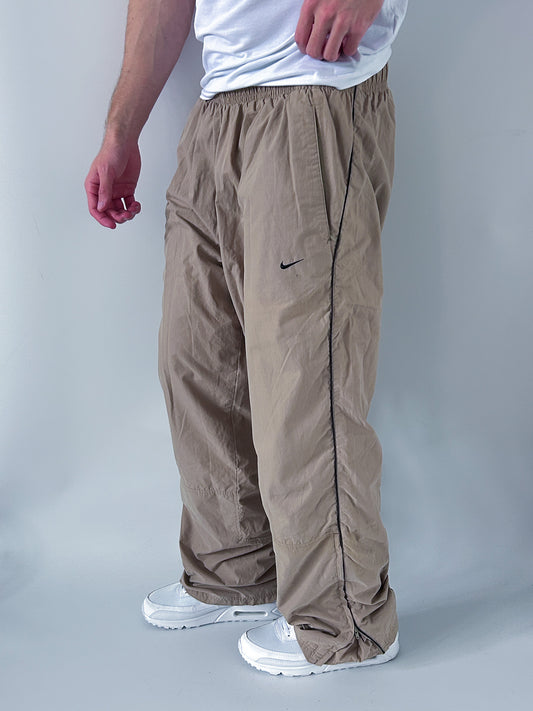 Nike Vintage Trackpants | L