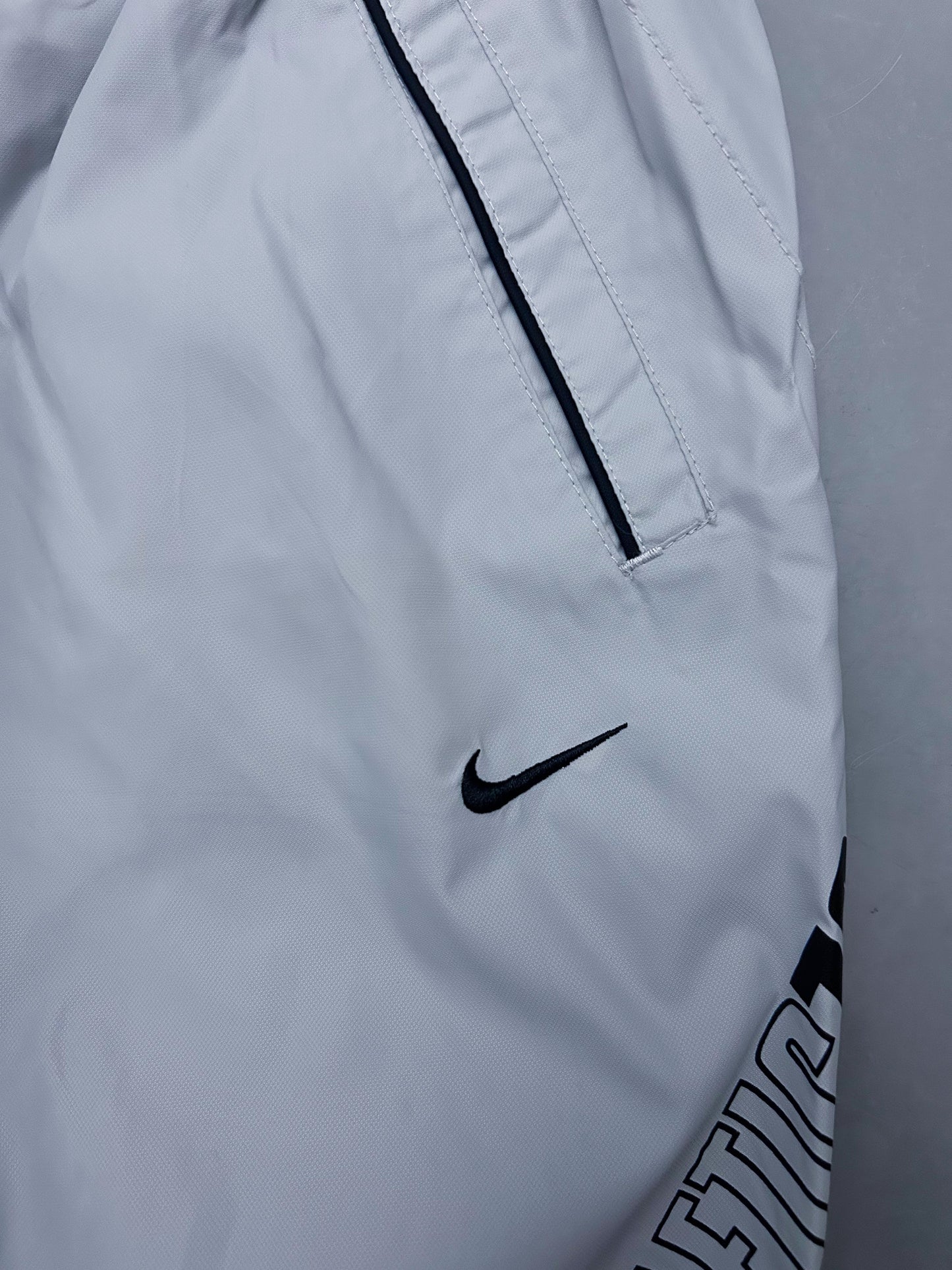 Nike Vintage Trackpants | M