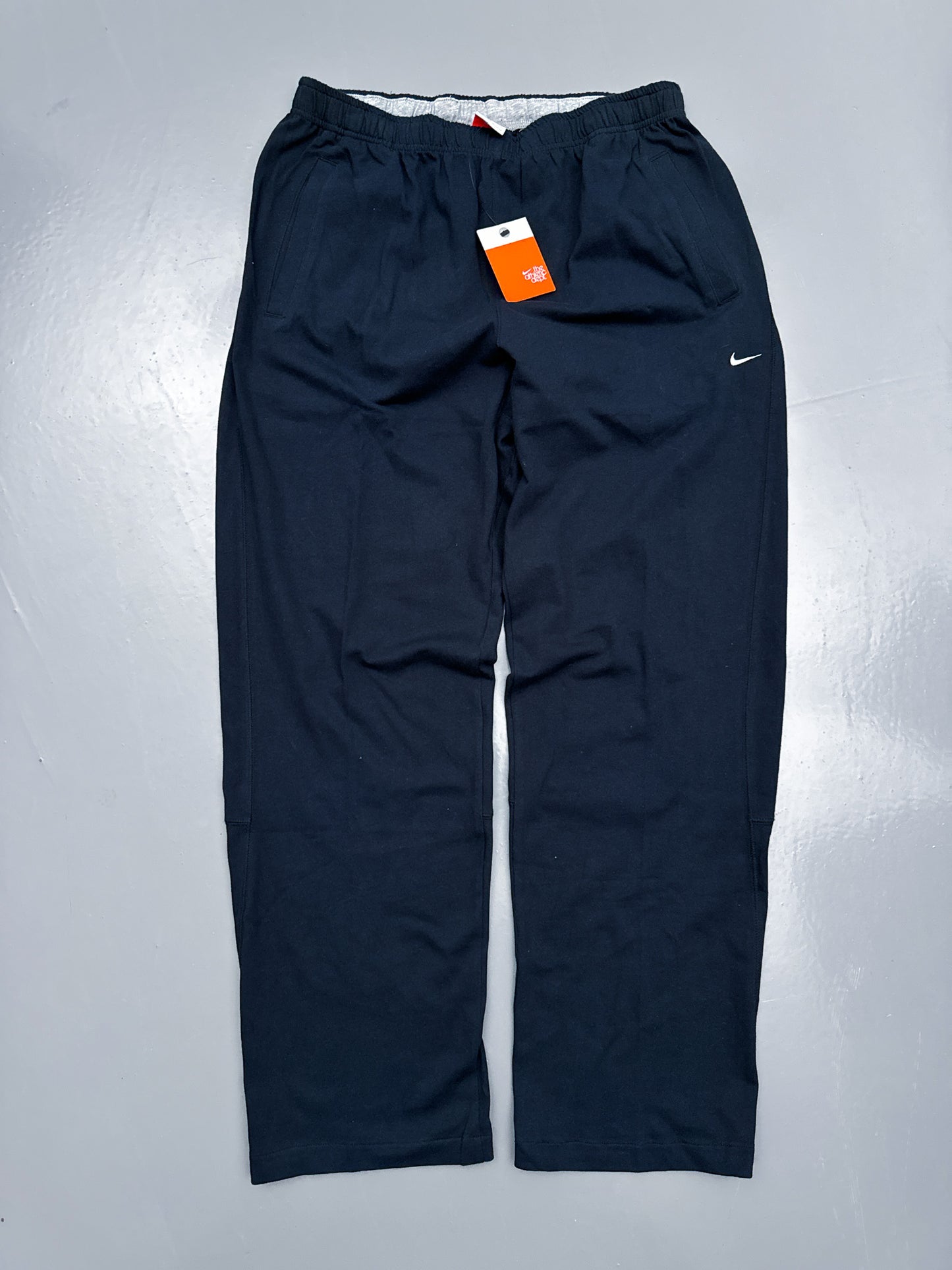 Nike Vintage Sweatpants *NEW*| L