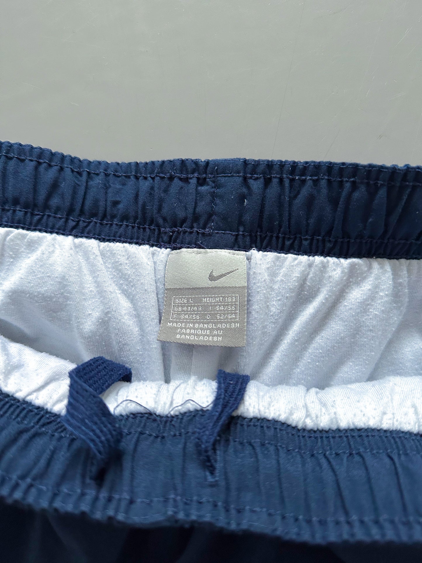 Nike Vintage Trackpants | L