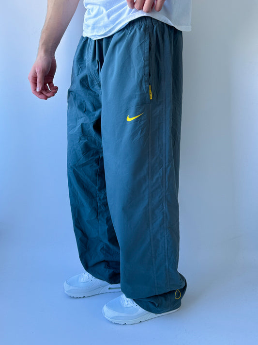 Nike Vintage Trackpants | XL