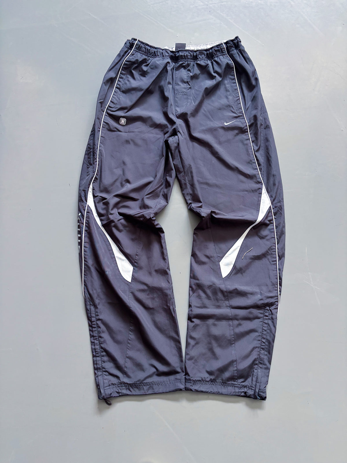 Nike Vintage Trackpants | L