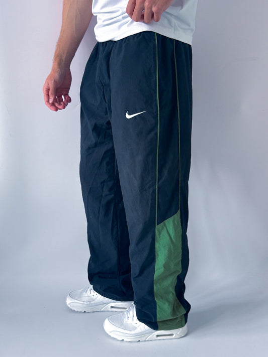 Nike Vintage Trackpants | M
