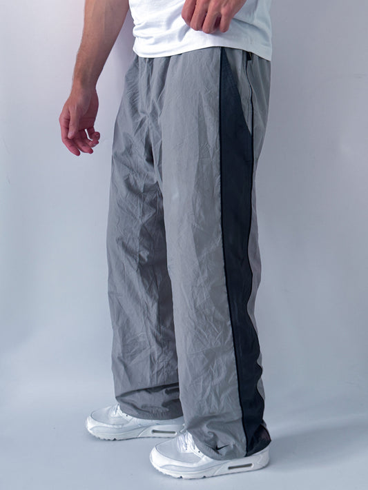 Nike Vintage Trackpants | L