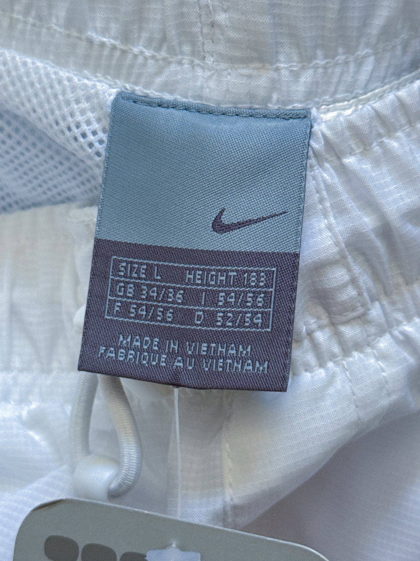 Vintage Nike *Deadstock* Shorts | L
