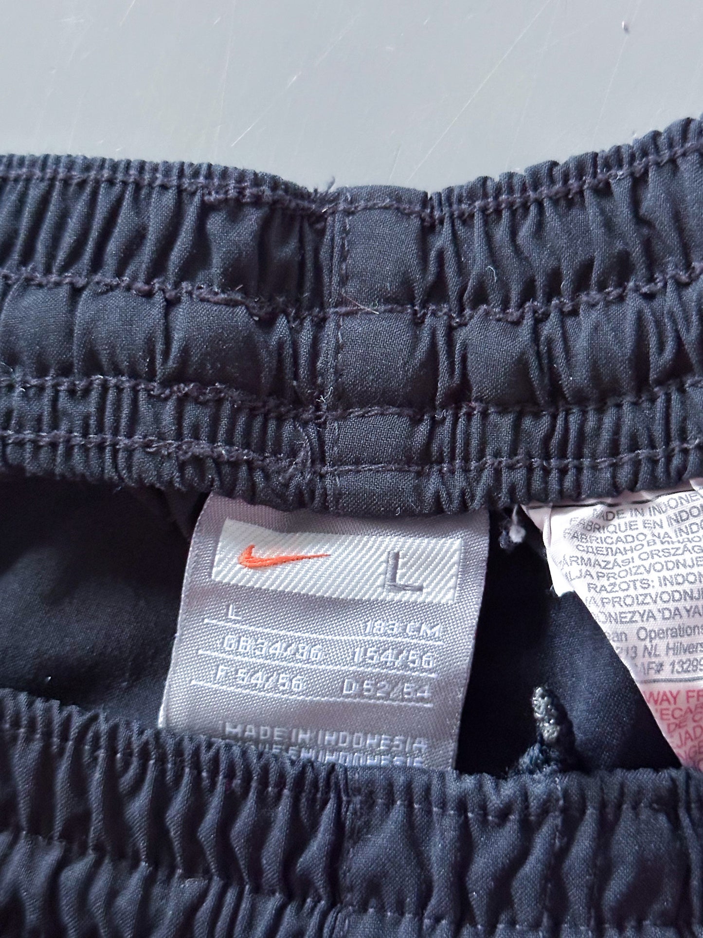 Nike Vintage Trackpants | L