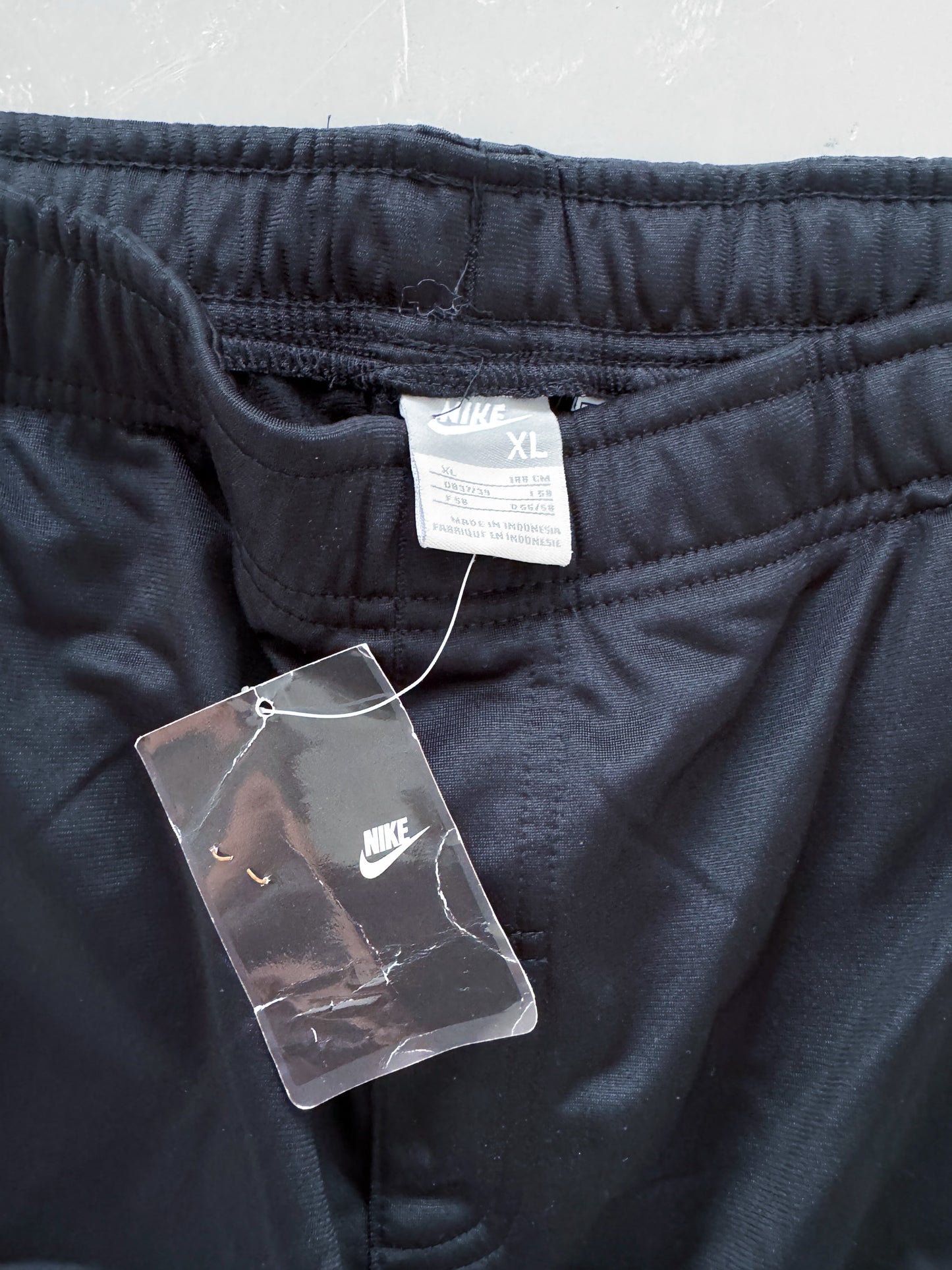 Nike Vintage *PREMIUM* Trackpants | L
