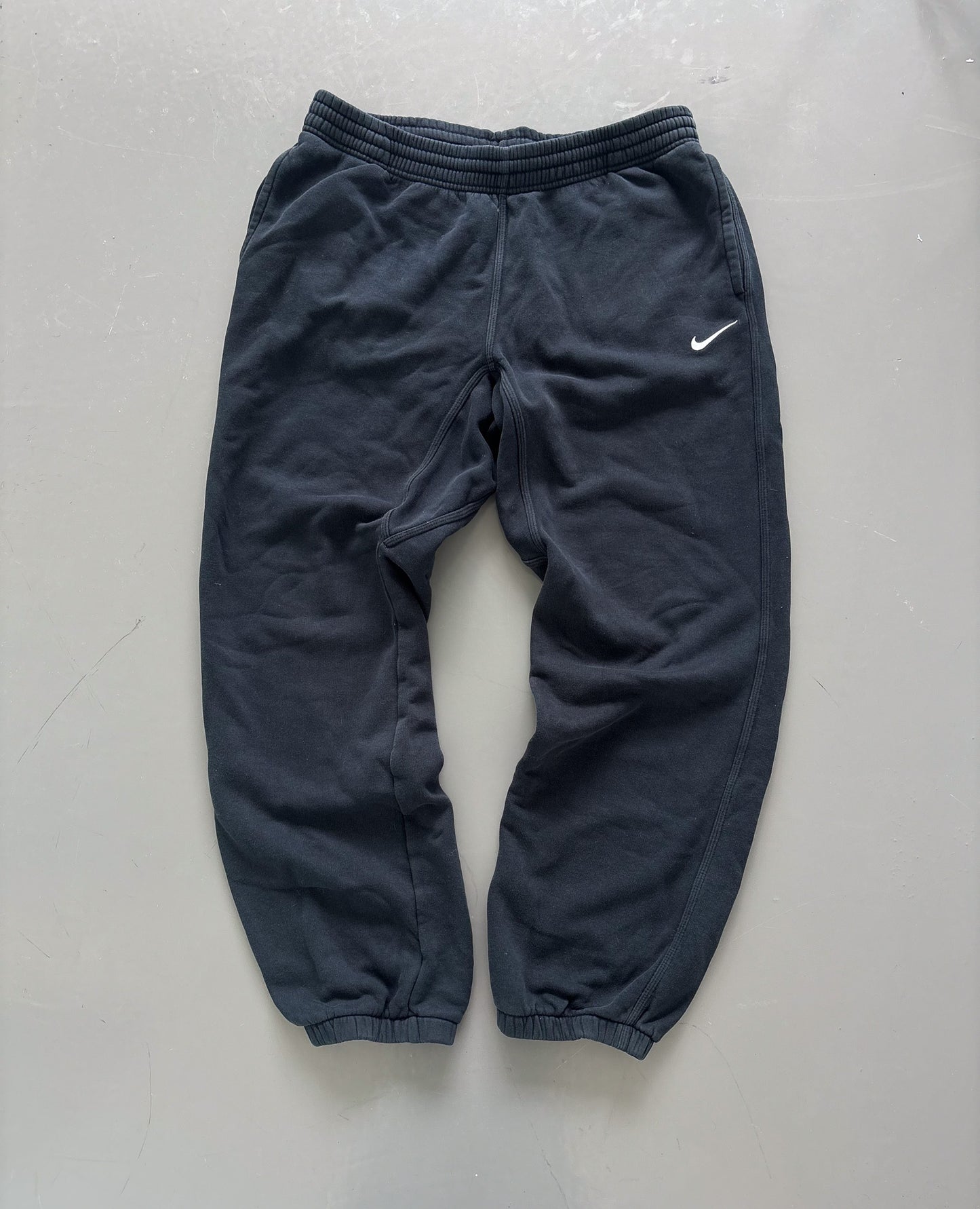 Nike Vintage Sweatpants | XL