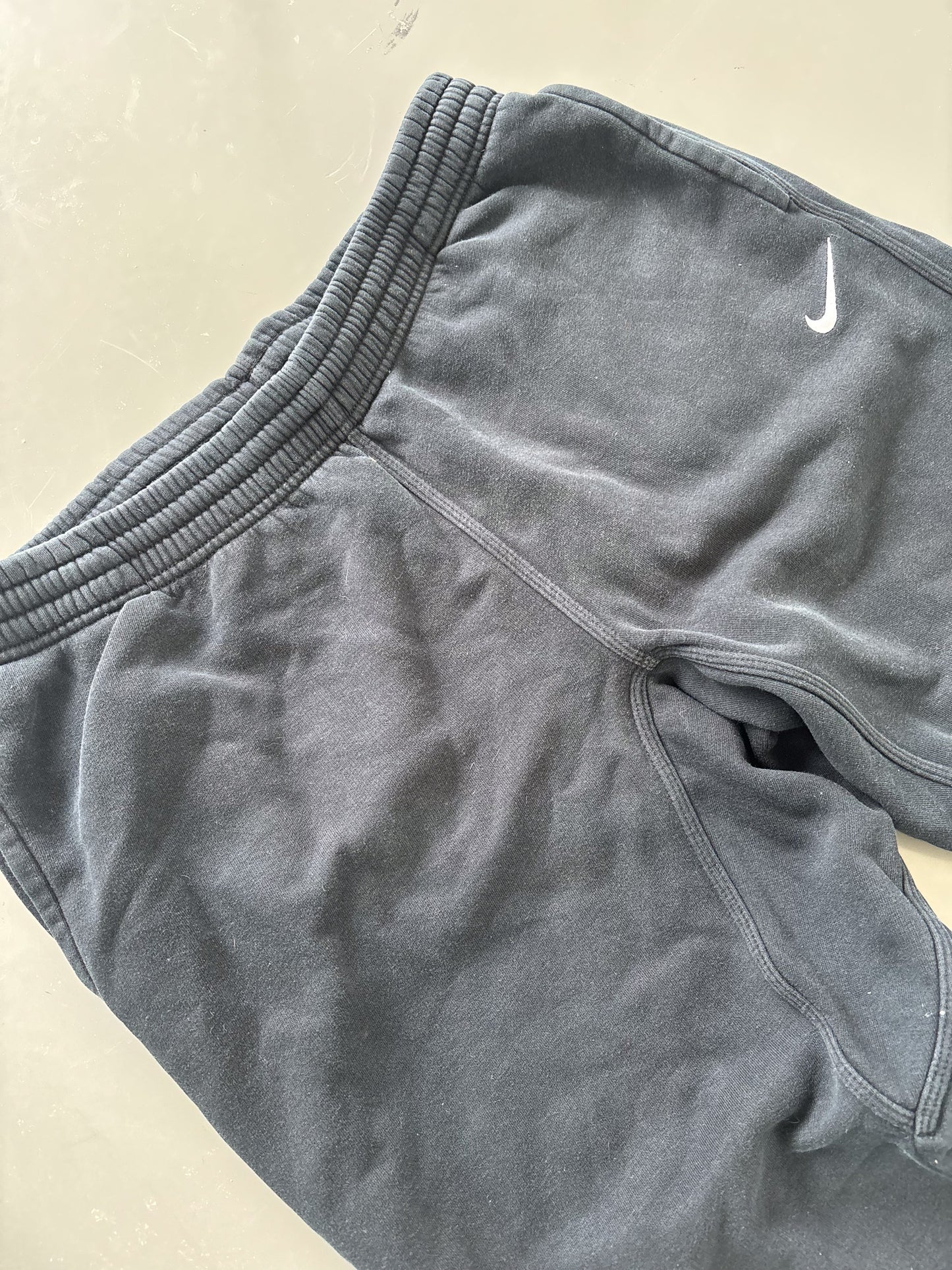 Nike Vintage Sweatpants | XL