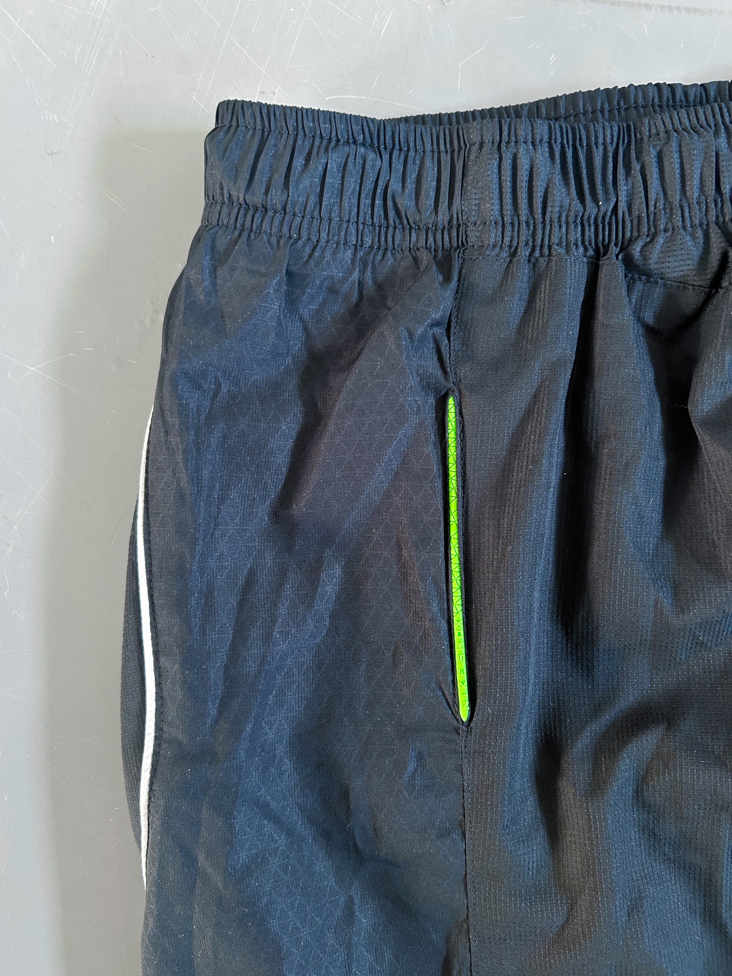 Nike Vintage *SHOX* Trackpants | XL