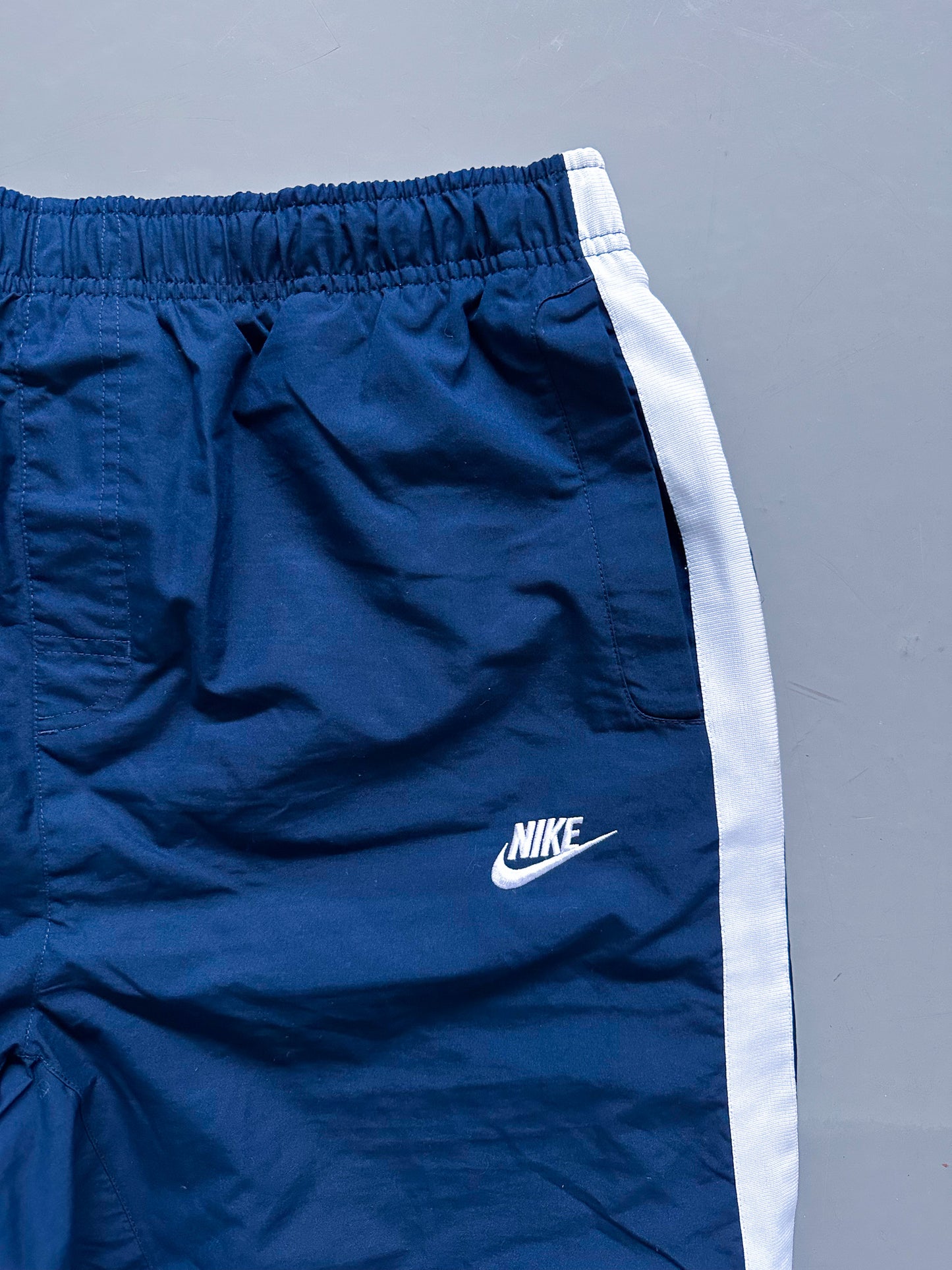 Nike Vintage Trackpants | L