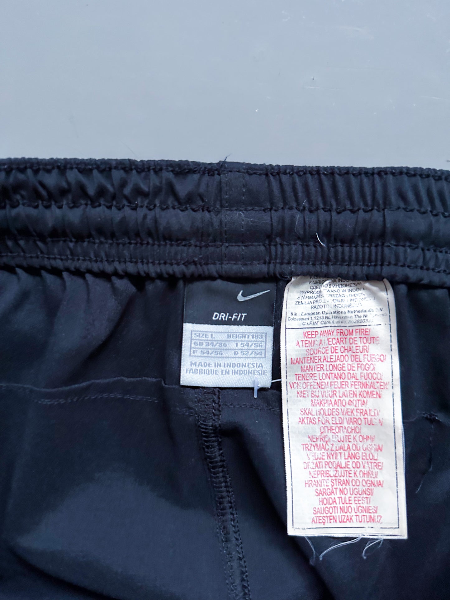 Nike Vintage Trackpants | L