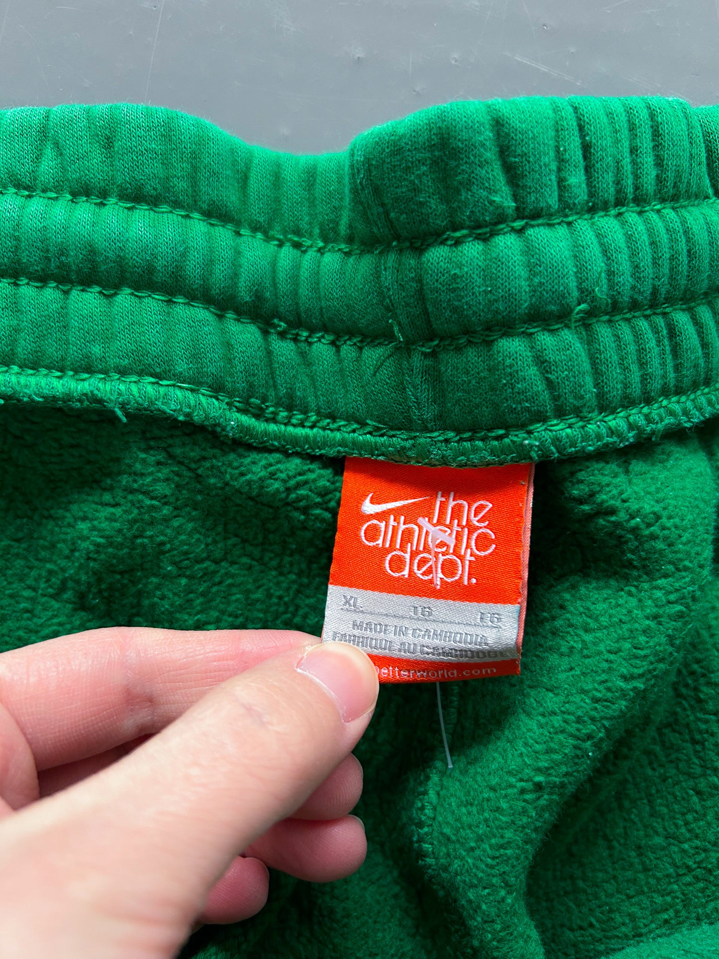Nike Vintage *Green* Trackpants | XL