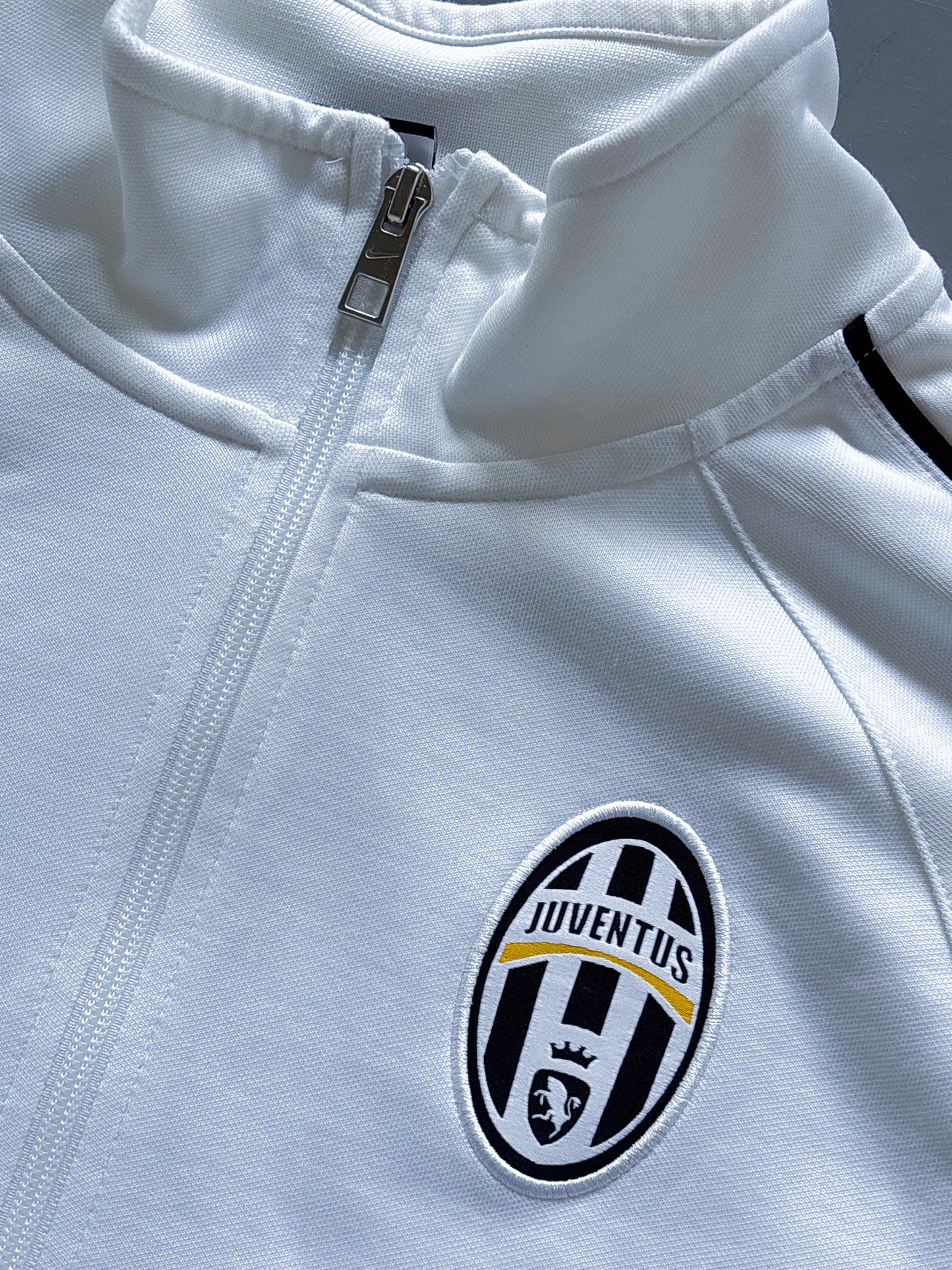 Nike x Juventus Vintage *PREMIUM* Trackjacket | S