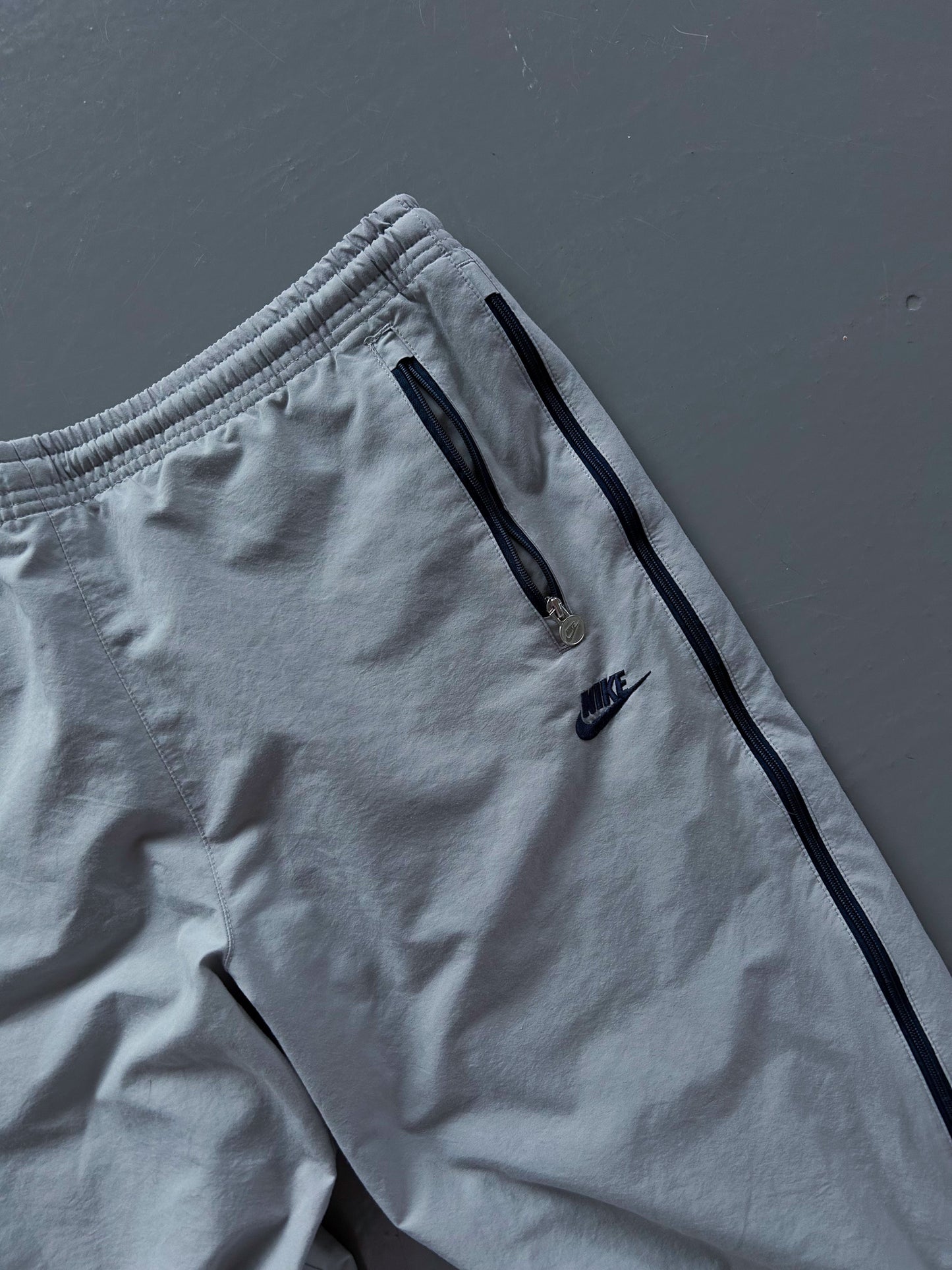Nike Vintage Trackpants | L