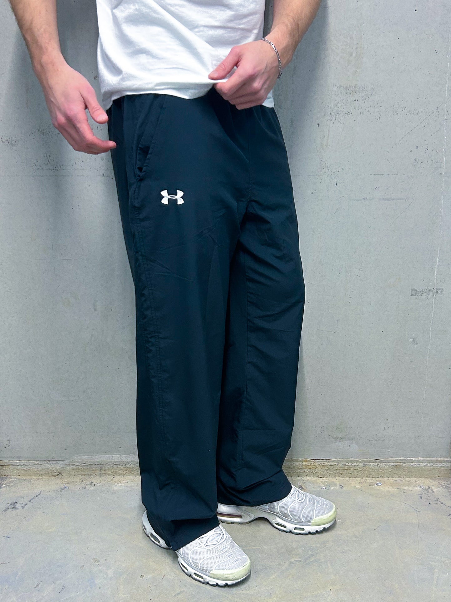 Under Armour Vintage Trackpants | S